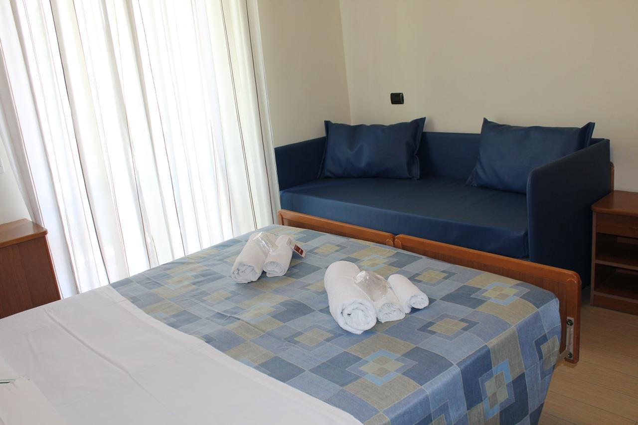 Hotel Oblio ริมินี ภายนอก รูปภาพ