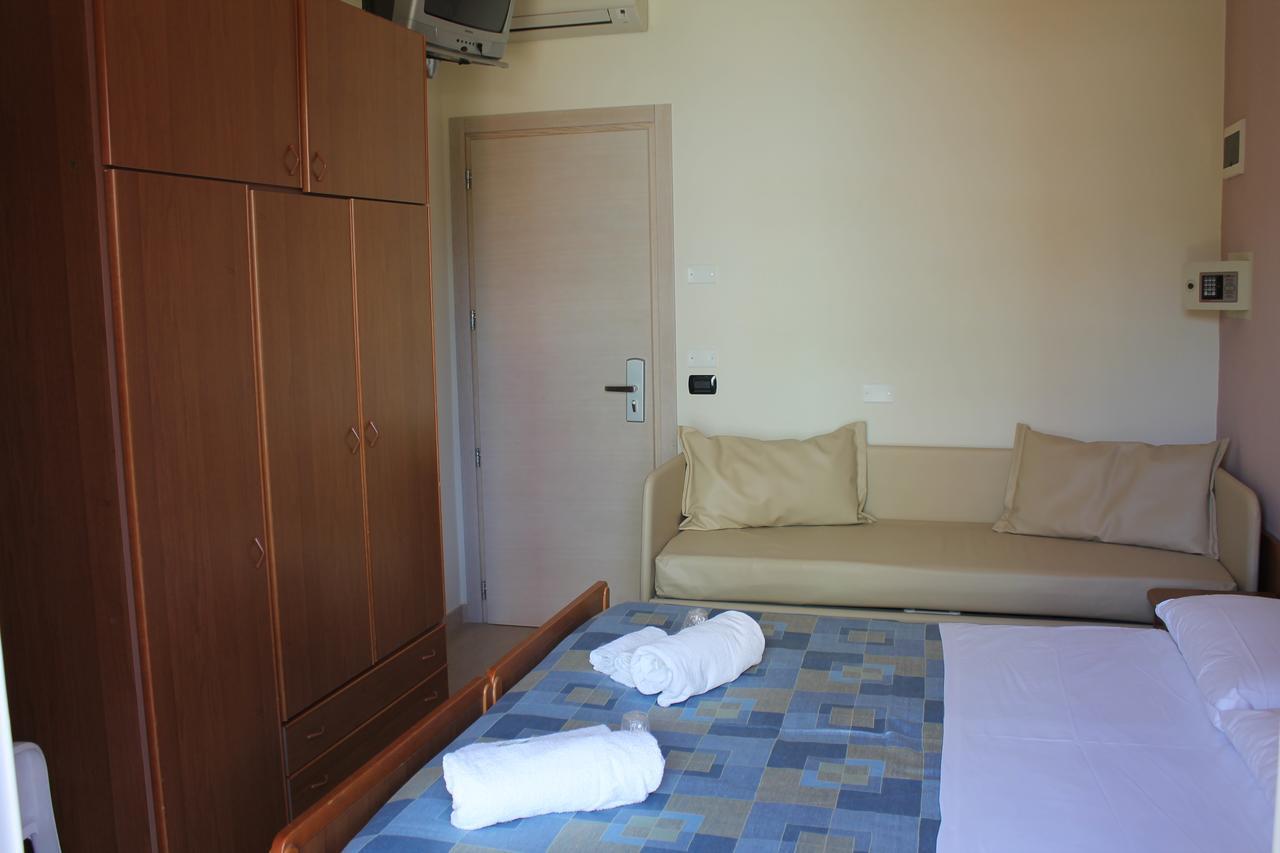 Hotel Oblio ริมินี ภายนอก รูปภาพ